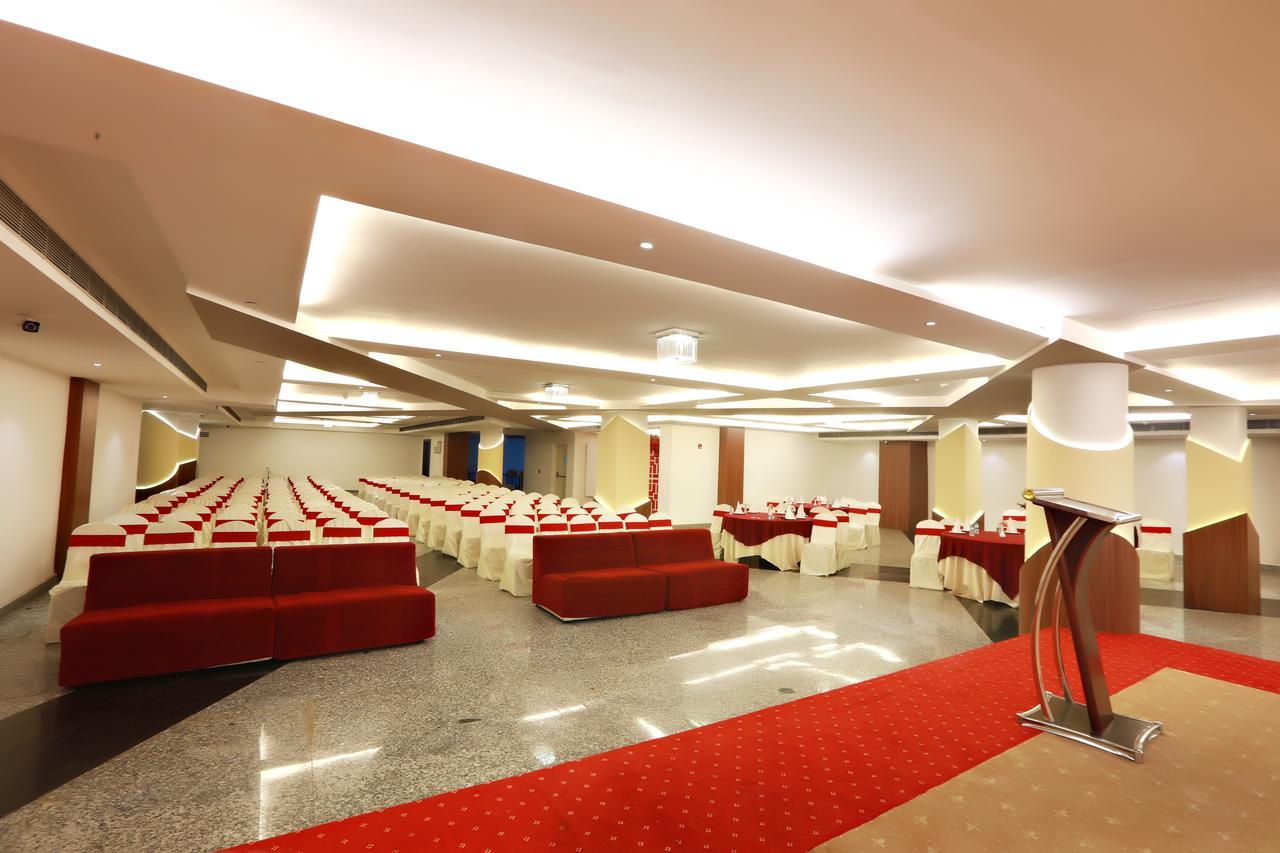 Hotel Patliputra Continental Patna  Buitenkant foto