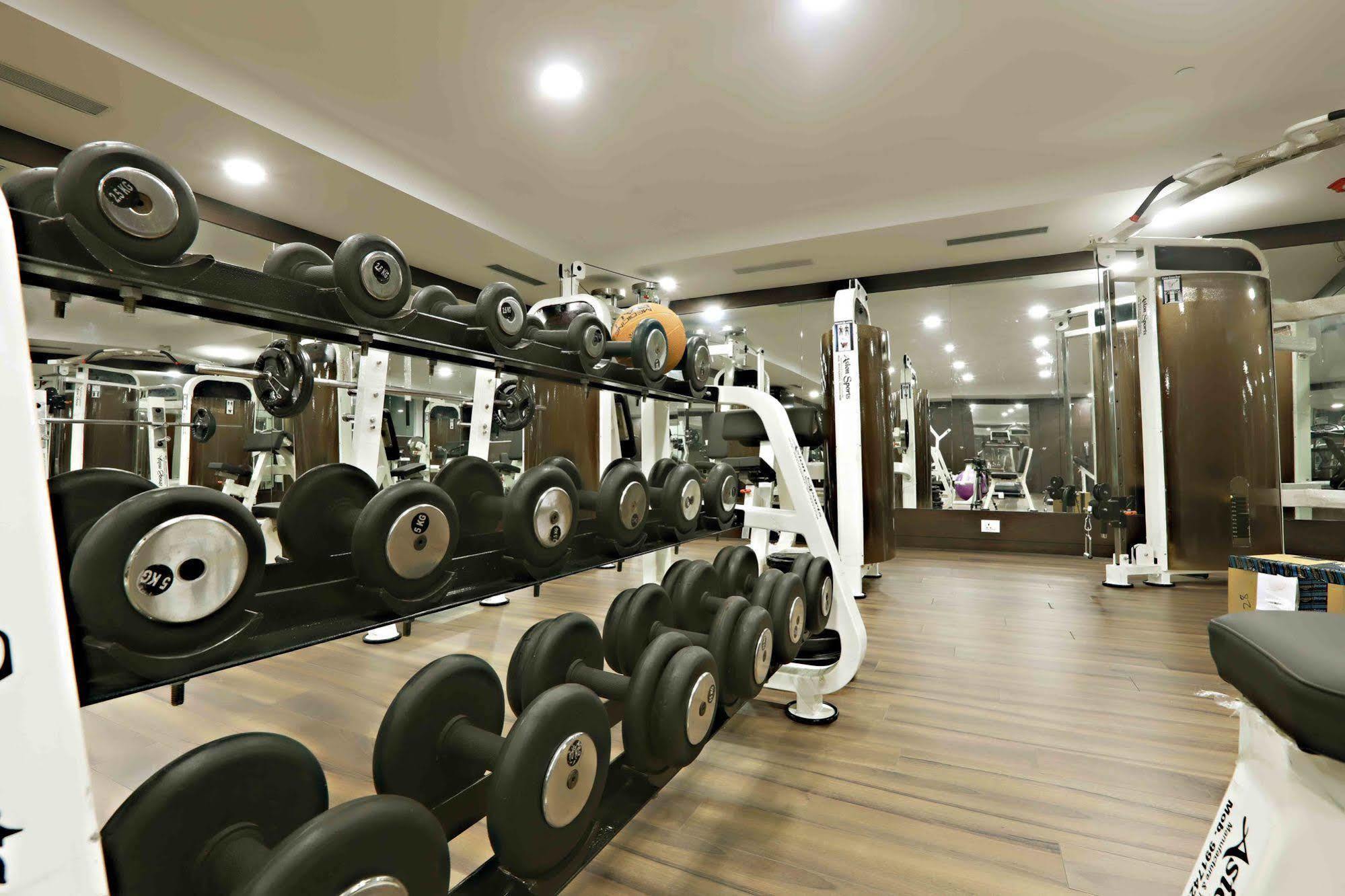 Hotel Patliputra Continental Patna  Buitenkant foto